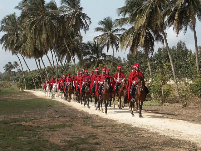 La garde rouge, beauté noire du Sénégal